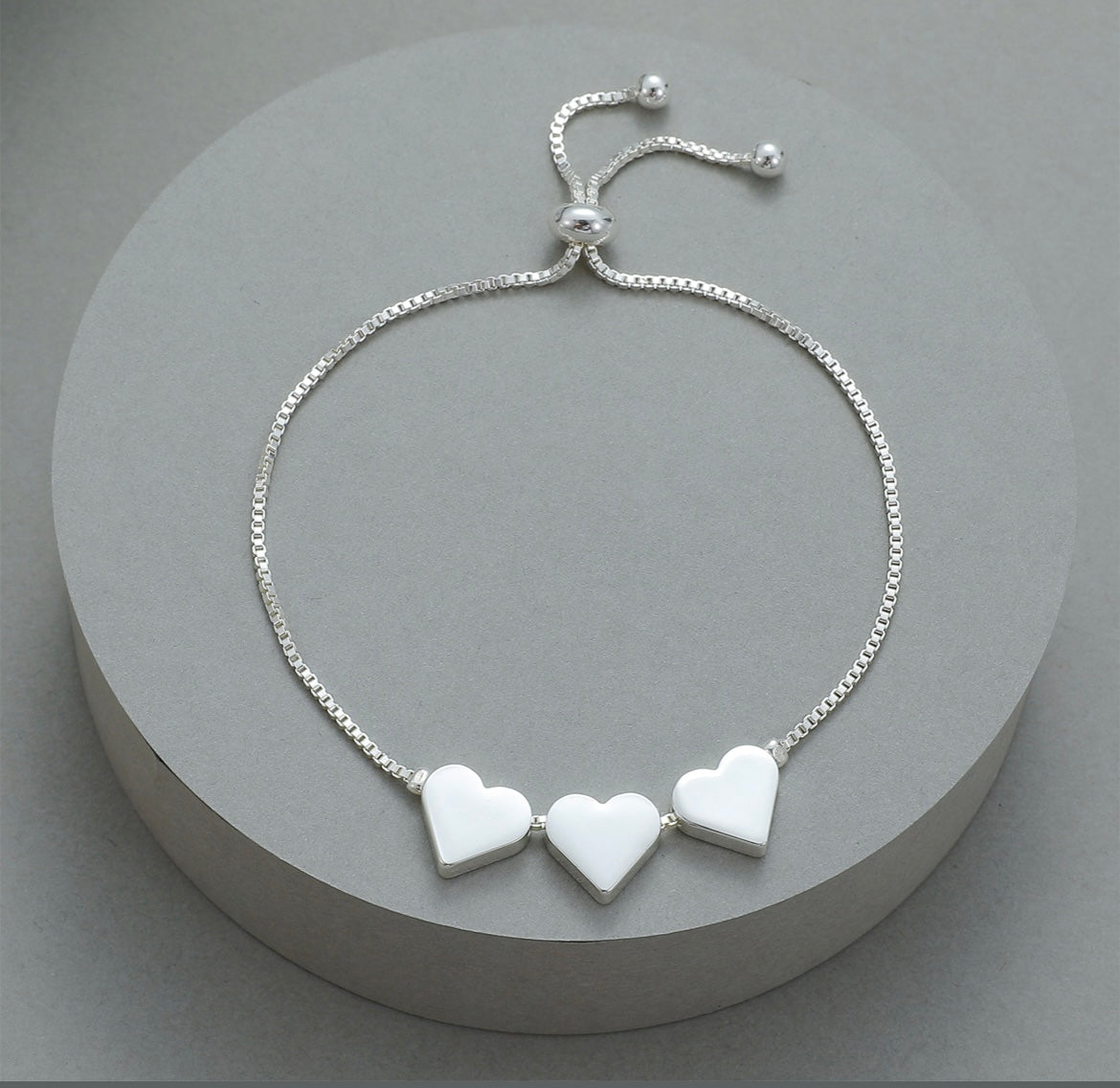 Drawstring 3 Silver Hearts Bracelet