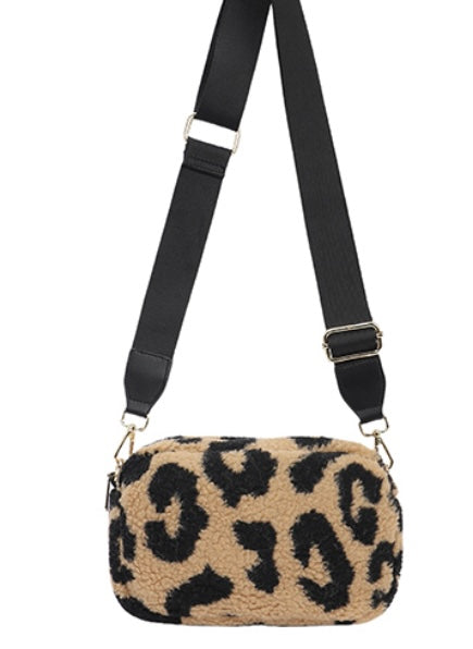 Fleece Camera Bag in Leopard Khaki
